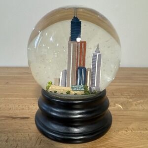 VTG Snow Globe Music Box Chicago Skyline Wrigley Field Hancock 5.75"